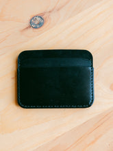 Load image into Gallery viewer, Round Luxe Wallet Plus | Black Chromexcel
